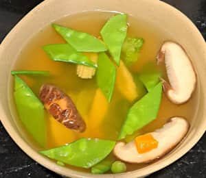 07. Mixed Vegetable Soup $8.00 Vegetable broth with broccoli, carrots, peas, snow peas, baby corn, and shiitake mushrooms
